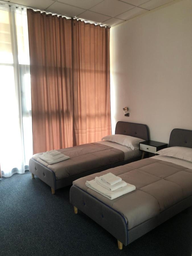 Hotel Domus Cerreto dʼEsi エクステリア 写真