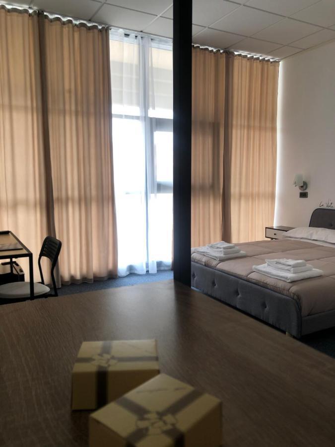 Hotel Domus Cerreto dʼEsi エクステリア 写真
